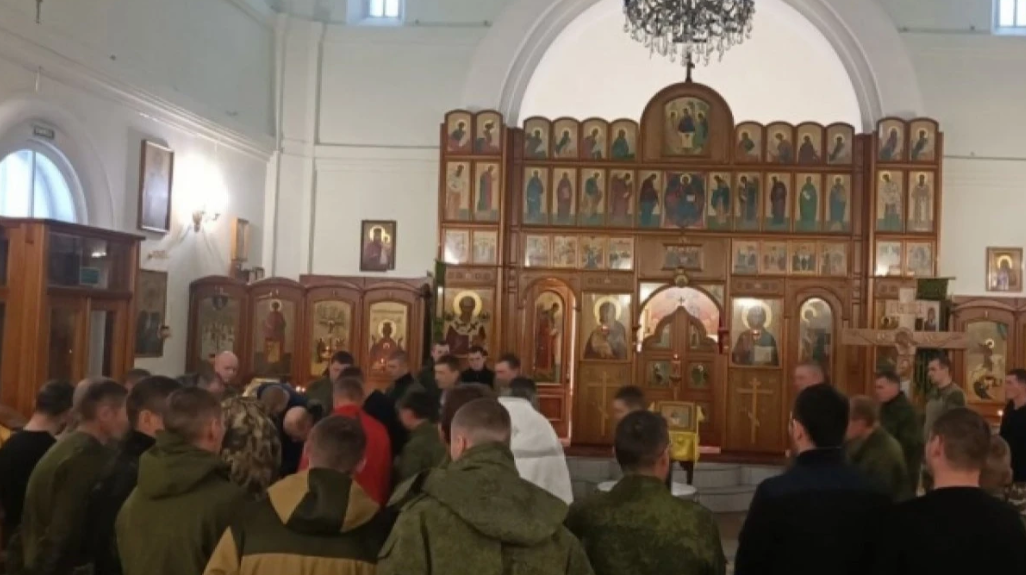 В Новосибирской области состоялось массовое крещение мобилизованных