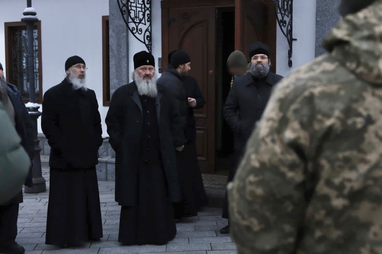 Спецслужбы Украины провели обыски в Киево-Печерской лавре УПЦ МП